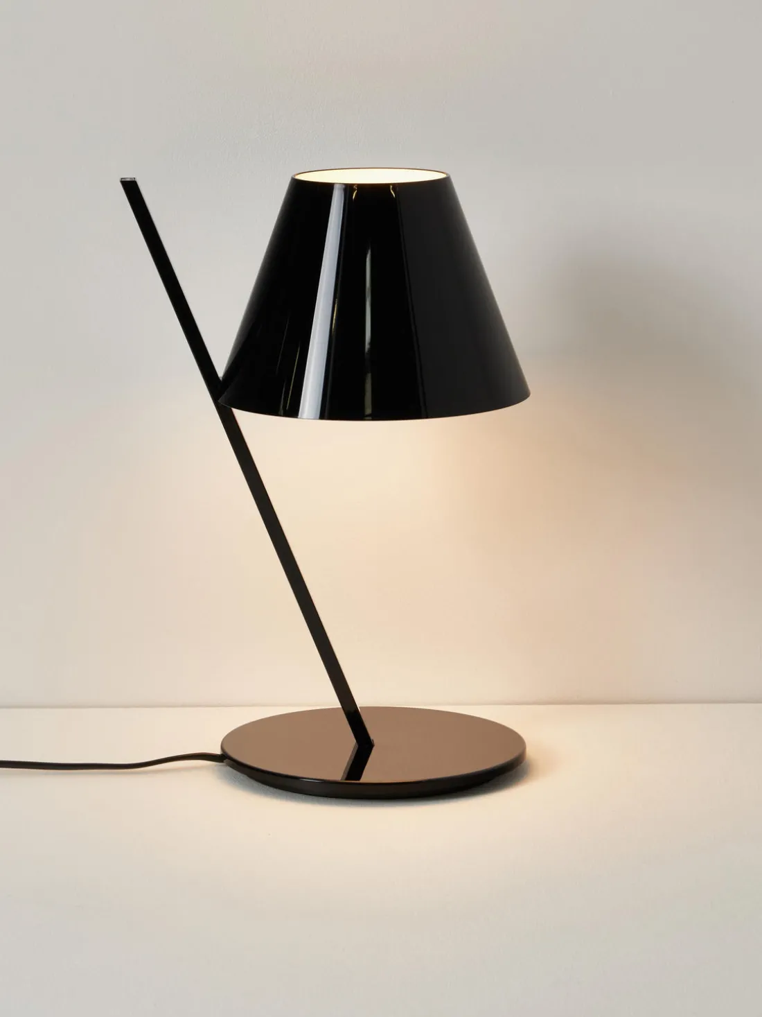 Lámpara de mesa La Petite