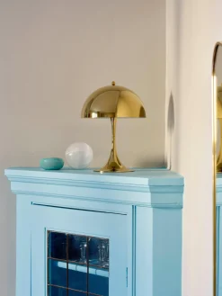 Lámpara de mesa LED Panthella, de diseño Verner Panton