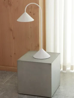 Lámpara de mesa LED para exterior regulable Grasp, pórtatil