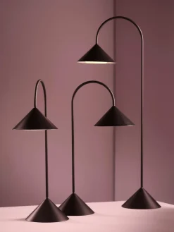 Lámpara de mesa LED para exterior regulable Grasp, pórtatil