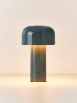 Lámpara de mesa LED pequeña regulable Bellhop, portátil