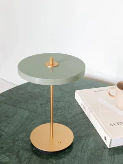 Lámpara de mesa LED pequeña regulable Asteria