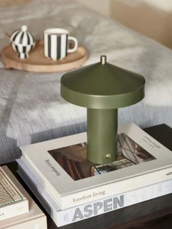 Lámpara de mesa LED pequeña regulable Hatto, portátil