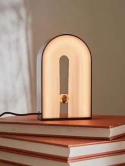 Lámpara de mesa LED regulable con disco difusor Castellum