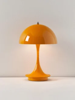 Lámpara de mesa LED regulable Panthella 160, diseño Verner Panton