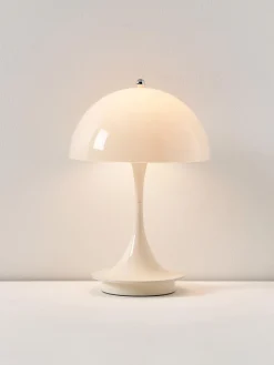 Lámpara de mesa LED regulable Panthella 160, diseño Verner Panton