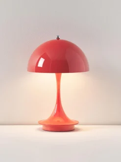 Lámpara de mesa LED regulable Panthella de diseño Verner Panton, 24 cm, portátil