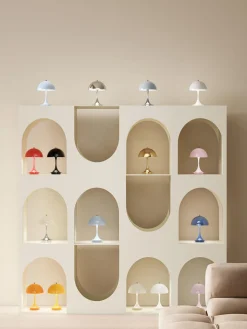 Lámpara de mesa LED regulable Panthella de diseño Verner Panton, 24 cm, portátil