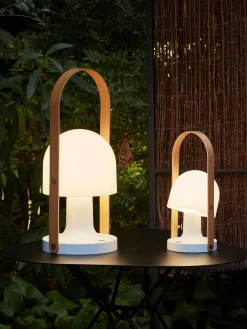 Lámpara de mesa LED regulable Followme, con pantalla orientable