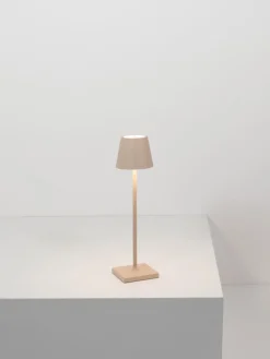 Lámpara de mesa LED regulable Poldina, portátil