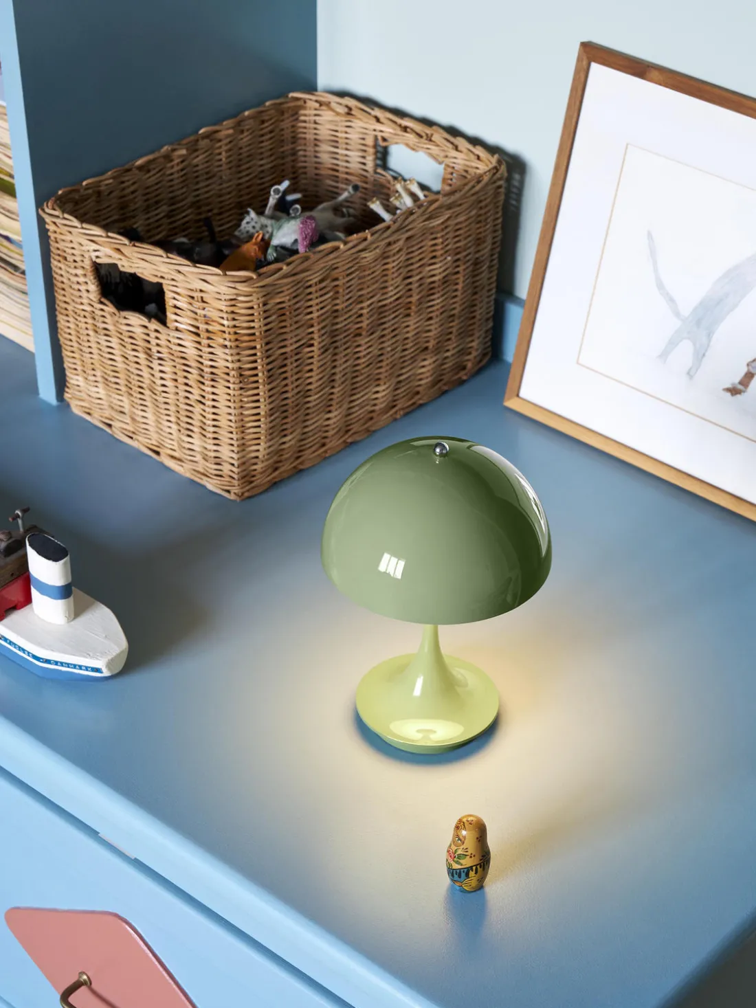 Lámpara de mesa pequeña LED regulable Panthella 160, portátil