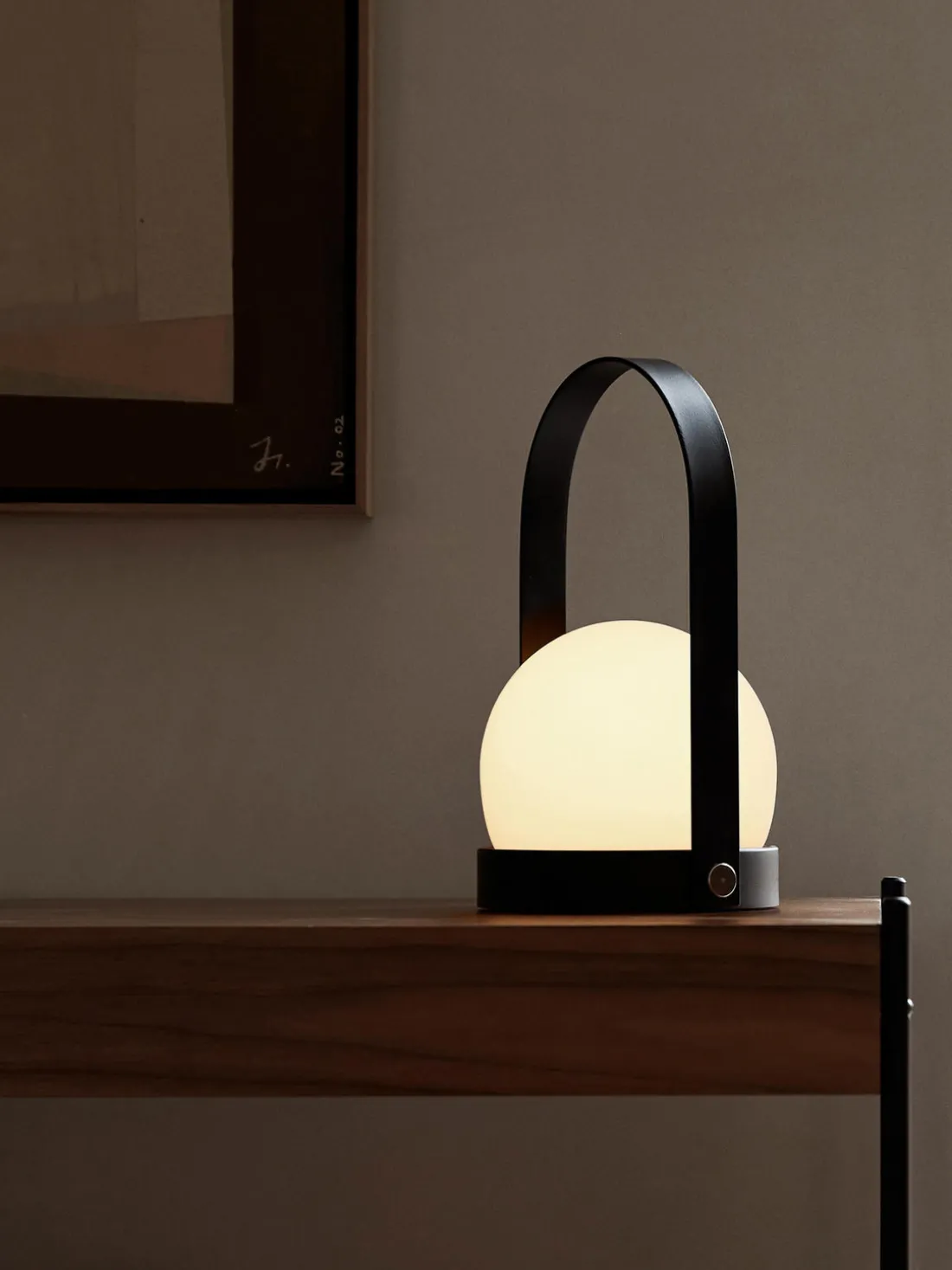 Lámpara de mesa pequeña regulable Carrie, portátil