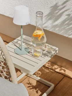 Lámpara de mesa regulable con conexión USB Fausta