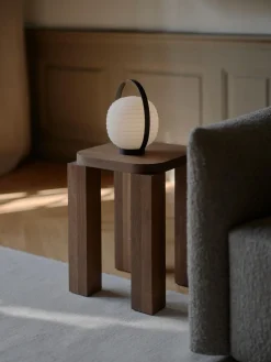 Lámpara de mesa regulable Lantern, portátil