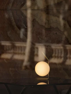 Lámpara de mesa soplada regulable IC