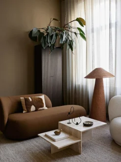 Lámpara de pie artesanal de ratán pequeña Dou