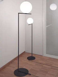 Lámpara de pie soplada regulable IC Lights