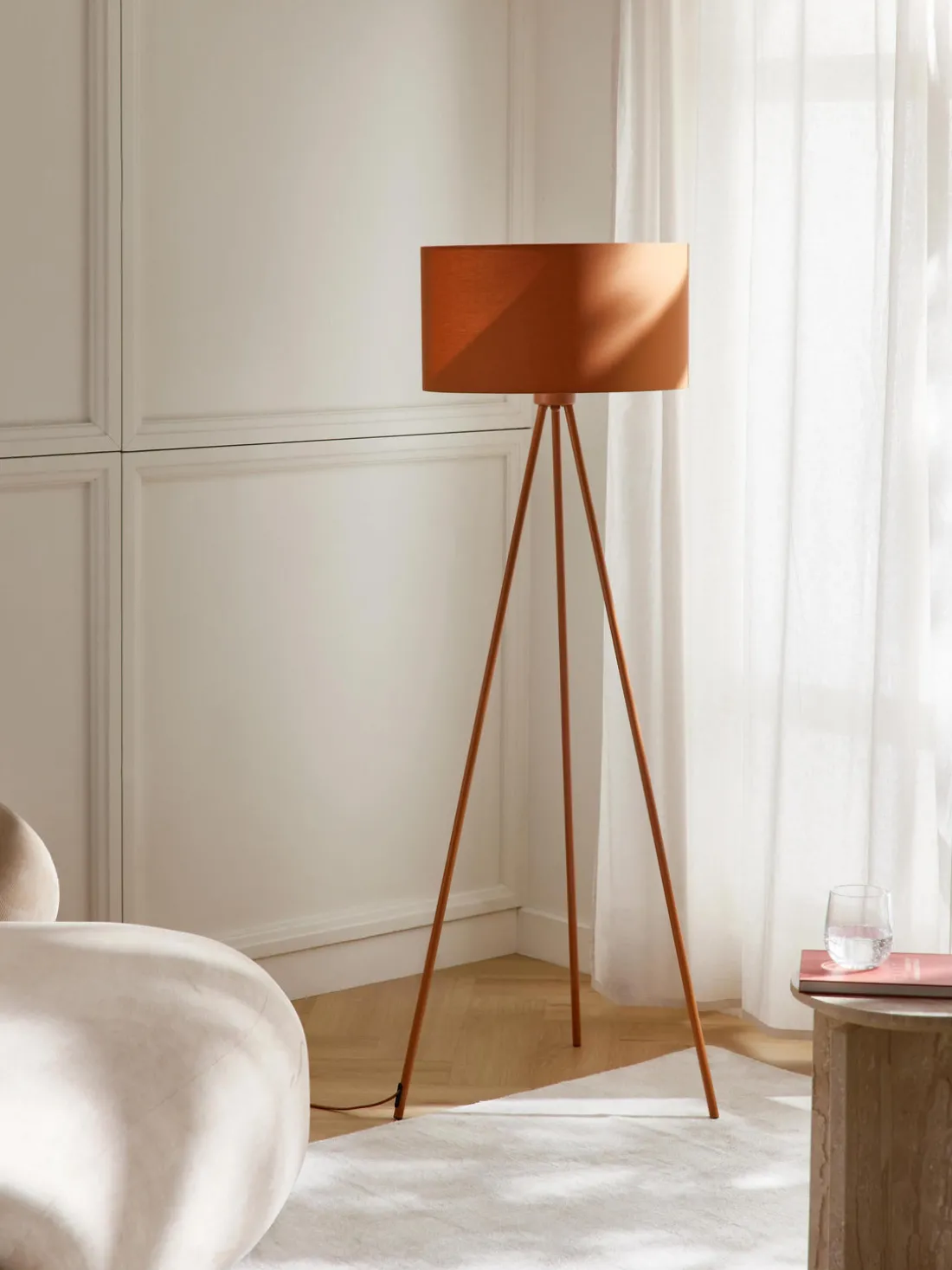 Lámpara de pie trípode Cella