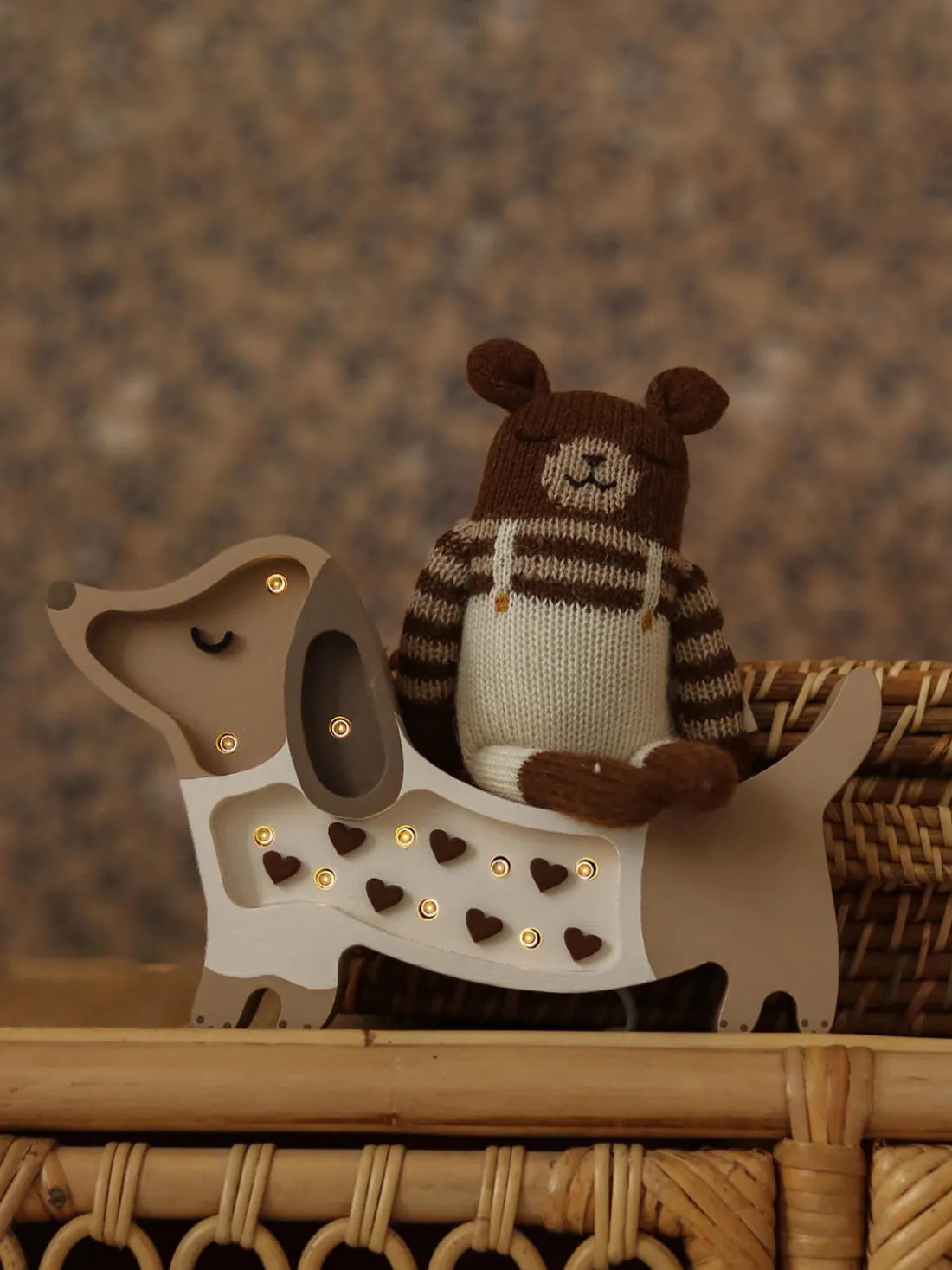 Lámpara infantil LED artesanal regulable Puppy Mini, con función de temporizador