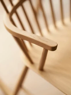 Mecedora de roble J52G