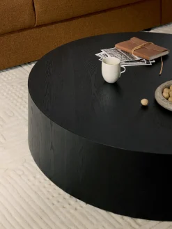 Mesa de centro grande redonda de madera Dan