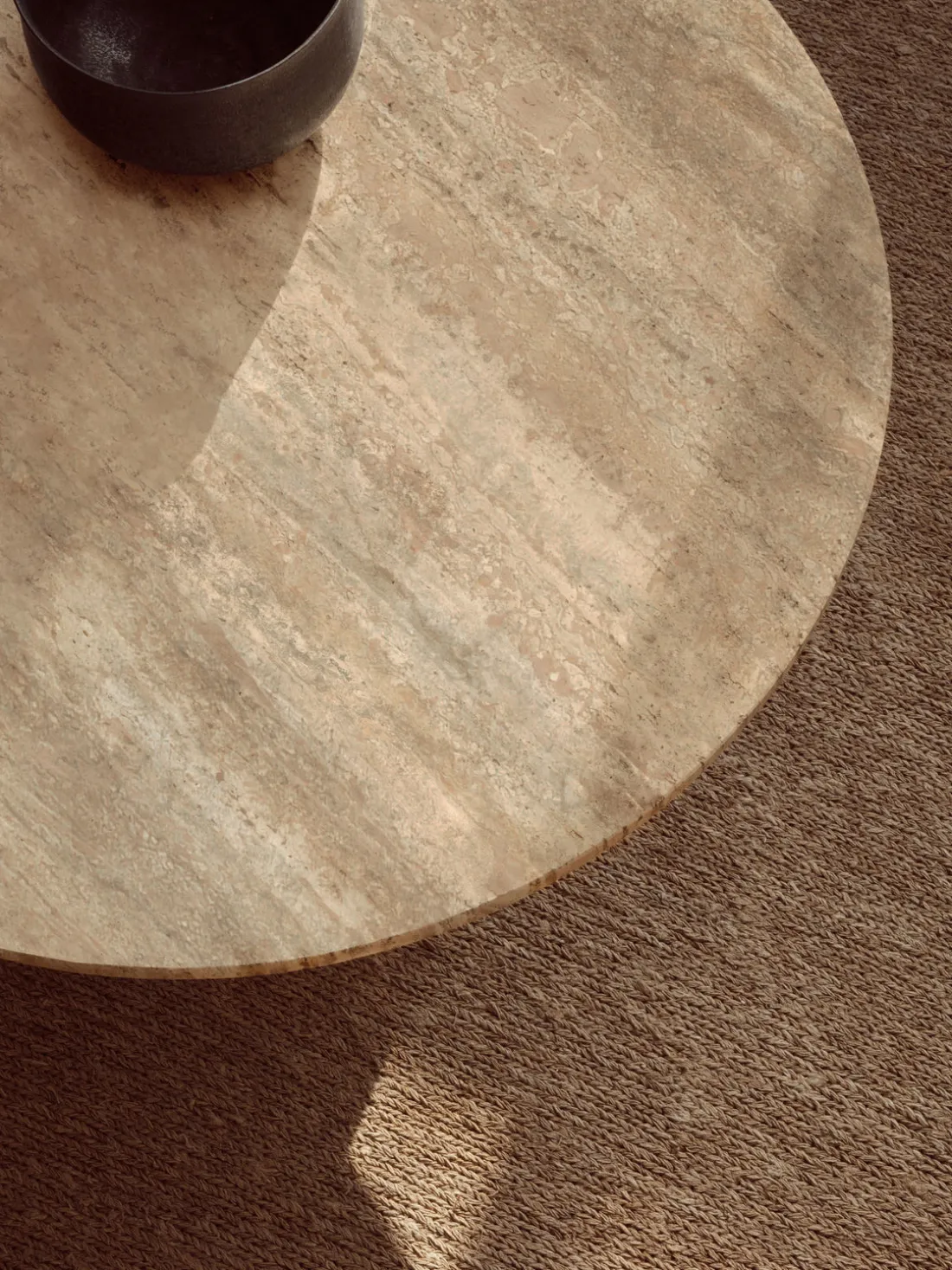 Mesa de centro redonda de travertino Epic, Ø 60 cm