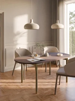 Mesa de comedor ovalada Mavi, tamaños diferentes