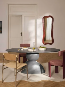 Mesa de comedor ovalada Sahra, tamaños diferentes