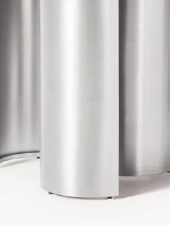 Mesa de comedor redonda con tablero de mármol Noam