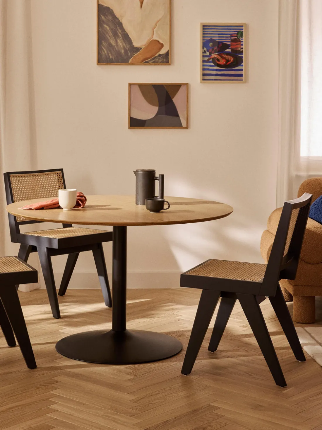 Mesa de comedor redonda Menorca, tamaños diferentes