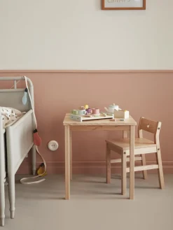 Mesa infantil de madera de haya Saga