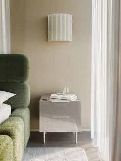 Mesita de noche de alto brillo Lenne