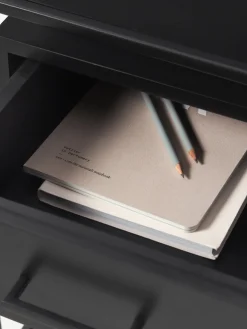 Mesita de noche de madera de mango Lyle