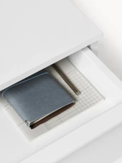 Mesita de noche de madera Elona