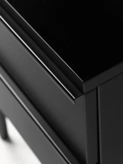 Mesita de noche de madera Elona