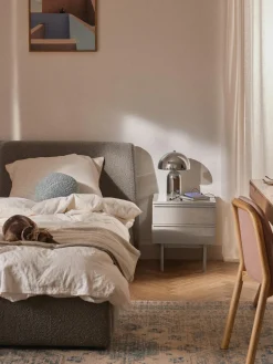 Mesita de noche de madera Elona