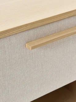 Mesita de noche de madera con frente tapizado Wisp