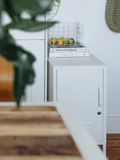 Mesita de noche de metal The Shorty, apertura de puerta izquierda o derecha