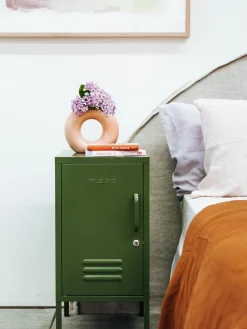 Mesita de noche de metal The Shorty, apertura de puerta izquierda o derecha