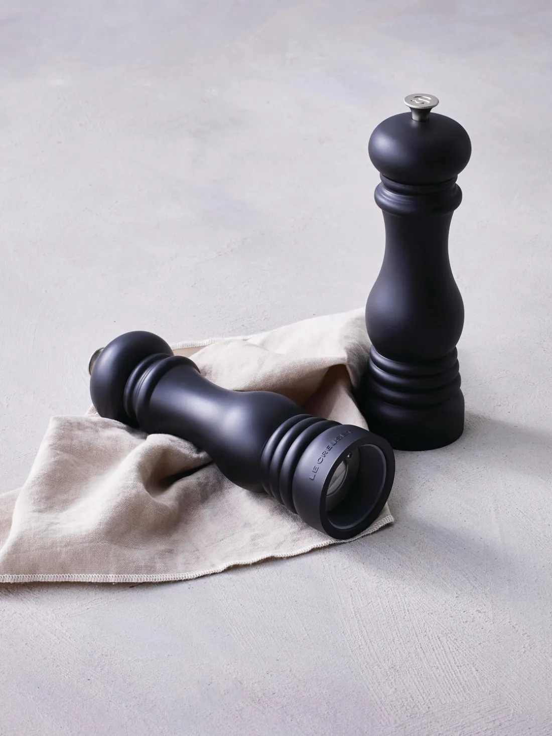 Molinillo de pimienta con mecanismo de cerámica Creuset