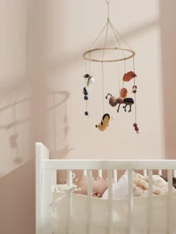 Móvil de cuna artesanal Edvin