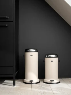 Papelera con pedal Vipp16