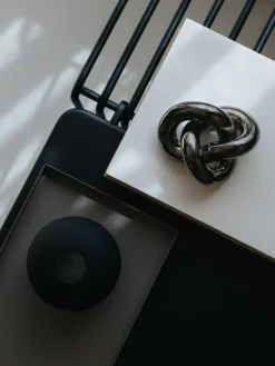 Pieza decorativa artesanal Knot, 6 cm