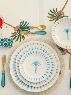 Plato llano pintado a mano The Palms