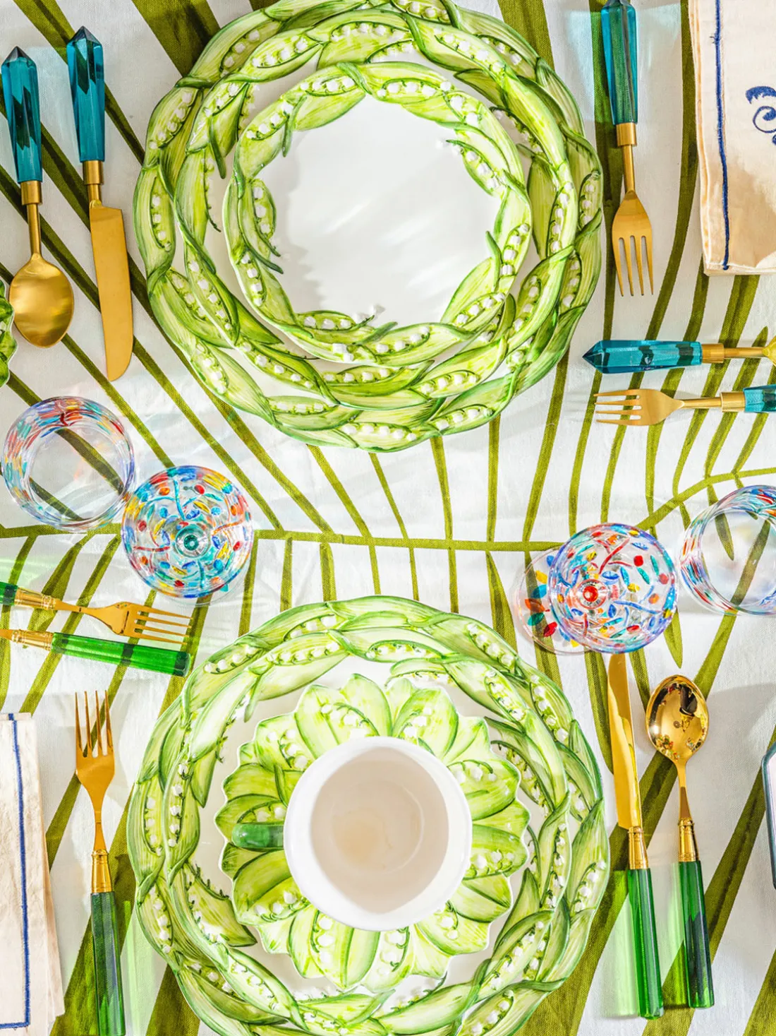 Plato postre pintado a mano Lily of the Valley