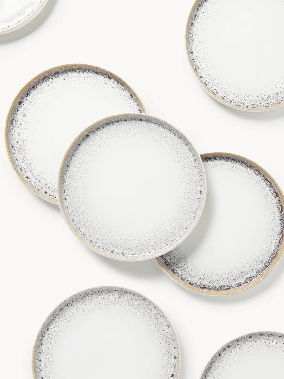 Platos llanos artesanales con esmalte reactivo Danza, 4 uds.