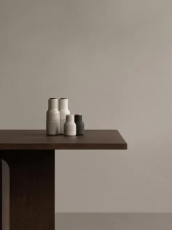 Salero y pimentero con tapa de nogal Bottle Grinder, 2 uds.