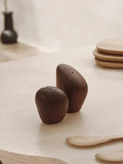 Salero y pimentero de madera de roble Cairn, 2 uds.