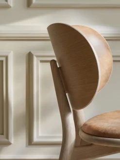 Silla artesanal de cuero y madera Rock