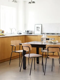 Silla artesanal de madera Holmen